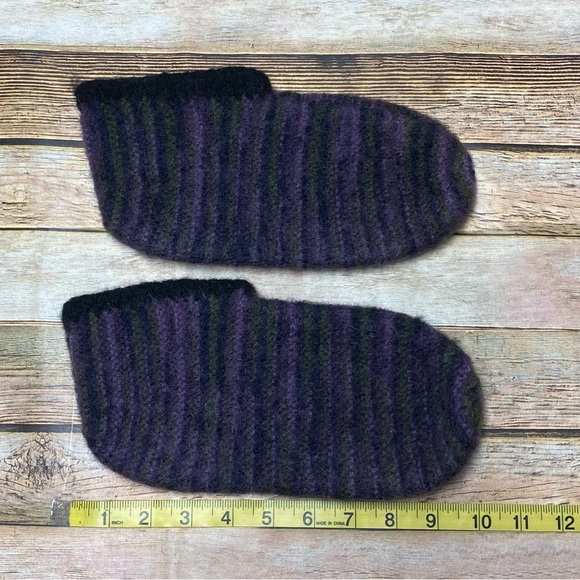 Hand Knit Norwegian slippers. NEW - Picture 2 of 5